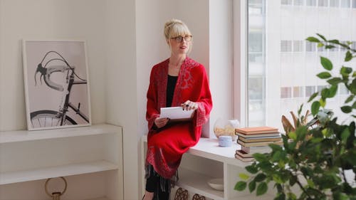 有关商量, 坐, 女人的免费素材视频