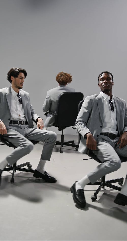 有关制服, 办公椅, 同事的免费素材视频