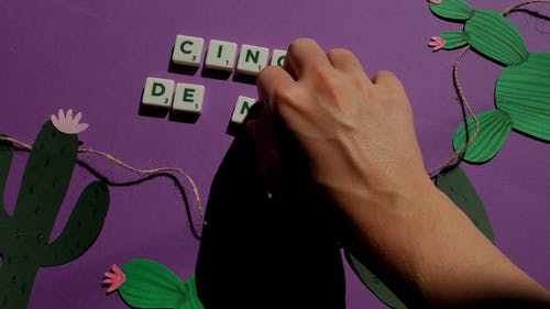 有关cinco de mayo, 信, 拼字游戏瓷砖的免费素材视频
