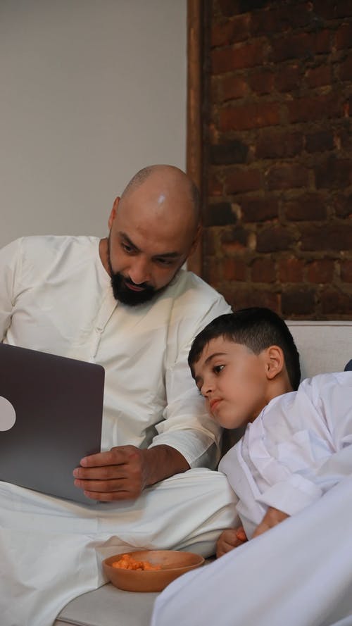 有关一起, 人, 使用平板电脑的免费素材视频