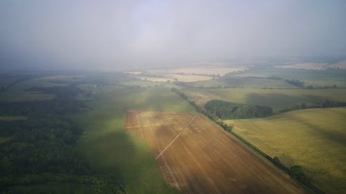 有关土地, 有雾, 空中镜头的免费素材视频