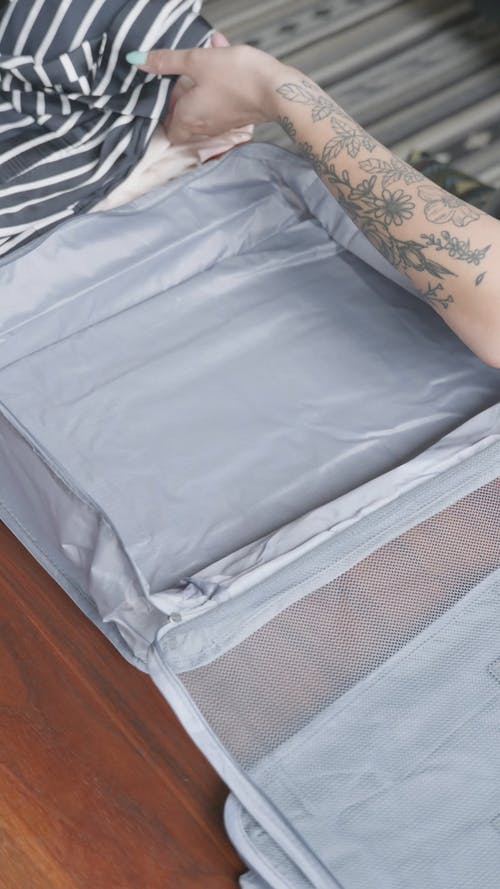 有关垂直视频, 室内, 家的免费素材视频