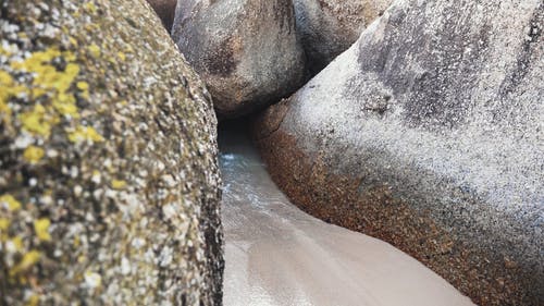 有关大石头, 岩石形成, 岩石海岸的免费素材视频