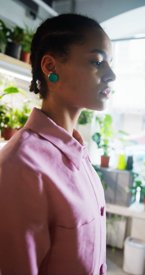 有关人, 垂直视频, 工厂的免费素材视频