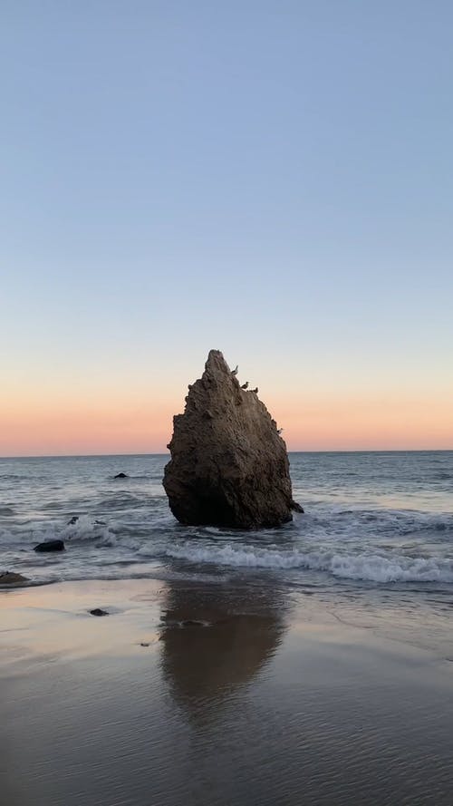 有关垂直视频, 大, 岩石的免费素材视频