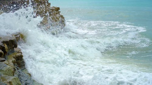 有关岩石, 岩石海岸, 招手的免费素材视频