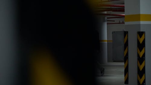 有关人, 停车场, 去除的免费素材视频