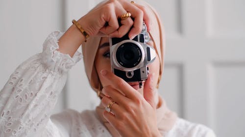 有关内容创建者, 女人, 年轻的免费素材视频