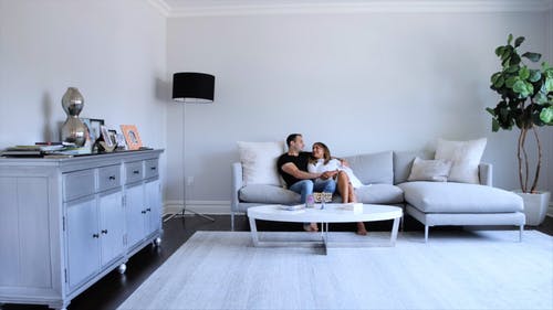 有关一对, 人, 在家的免费素材视频