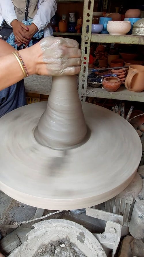 有关人的手, 偶然的人, 制陶工人的免费素材视频