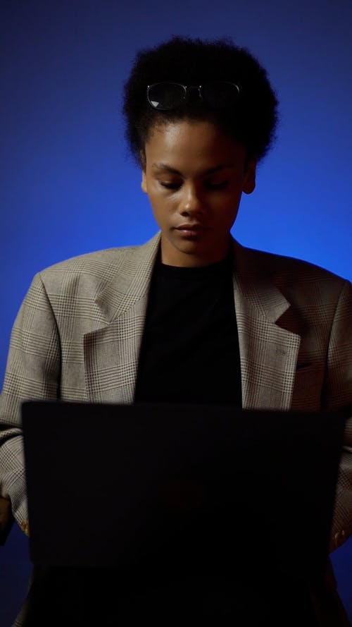 有关人, 垂直视频, 女人的免费素材视频