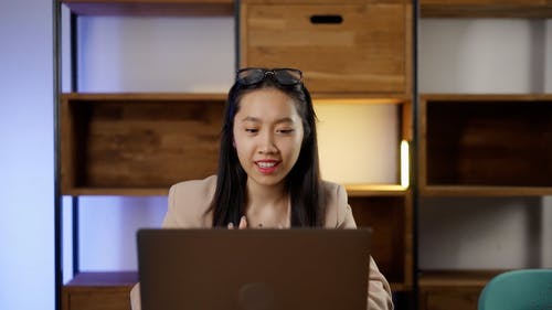 有关商业, 报告, 女人的免费素材视频