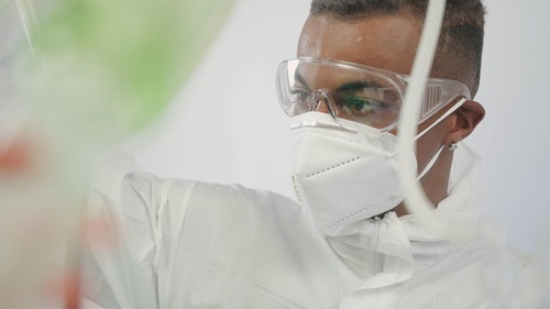 有关乳胶手套,人,大眼睛的免费素材视频