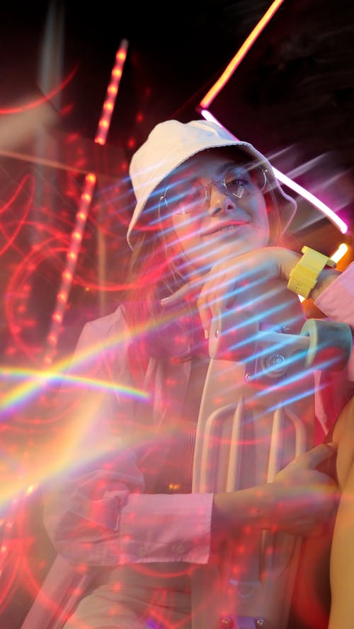 有关一代, 便士板, 垂直视频的免费素材视频