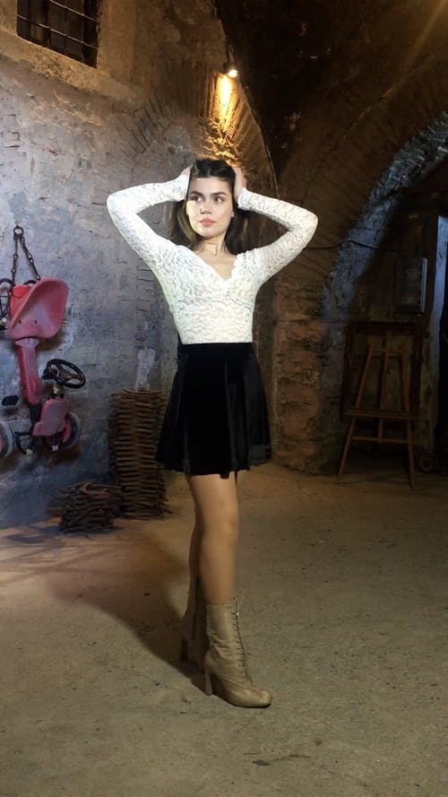 有关垂直视频, 女人, 年轻的免费素材视频