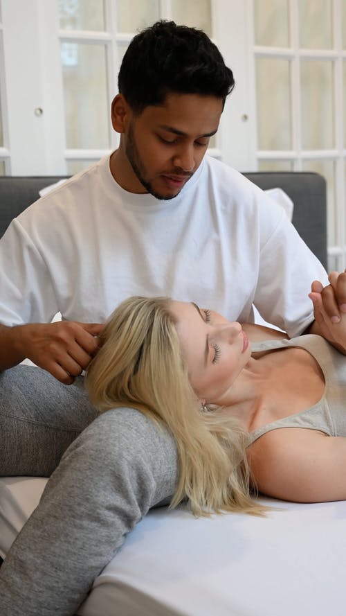 有关一对, 一起, 垂直视频的免费素材视频