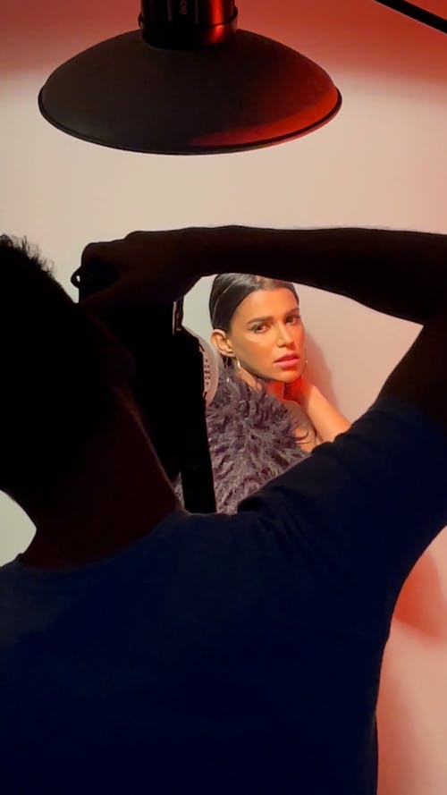 有关剪影, 垂直视频, 女人的免费素材视频