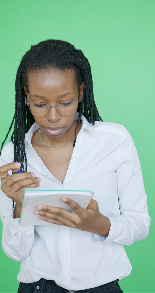 有关垂直视频, 思维, 笔记本的免费素材视频