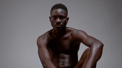 有关人,半裸,工作室拍摄的免费素材视频