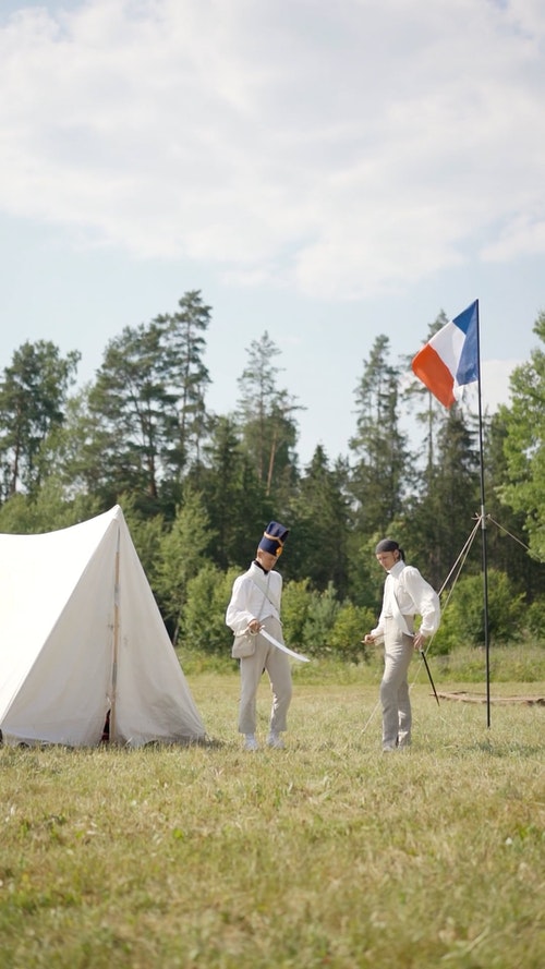 有关一起,剑,垂直视频的免费素材视频
