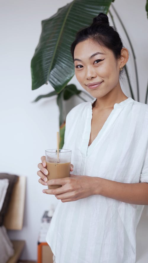 有关健康饮食, 冰沙, 吸管的免费素材视频