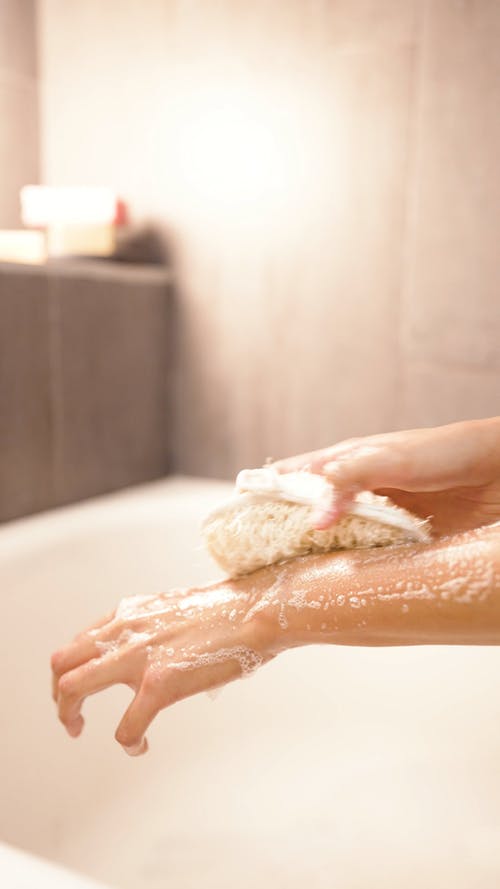 有关垂直视频, 手, 擦洗的免费素材视频