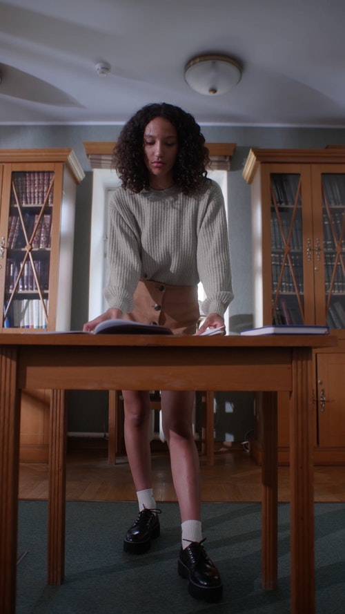 有关人,向上丢,图书的免费素材视频