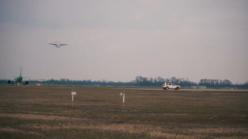 有关入境, 半空中, 天空的免费素材视频