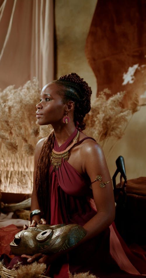 有关传统服装, 土着文化, 坐的免费素材视频