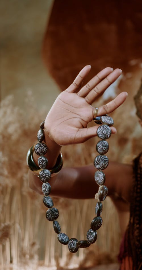 有关传统服装, 土着文化, 垂直视频的免费素材视频