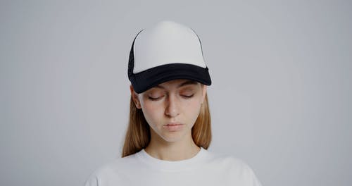 有关女人, 工作室拍摄, 微笑的免费素材视频