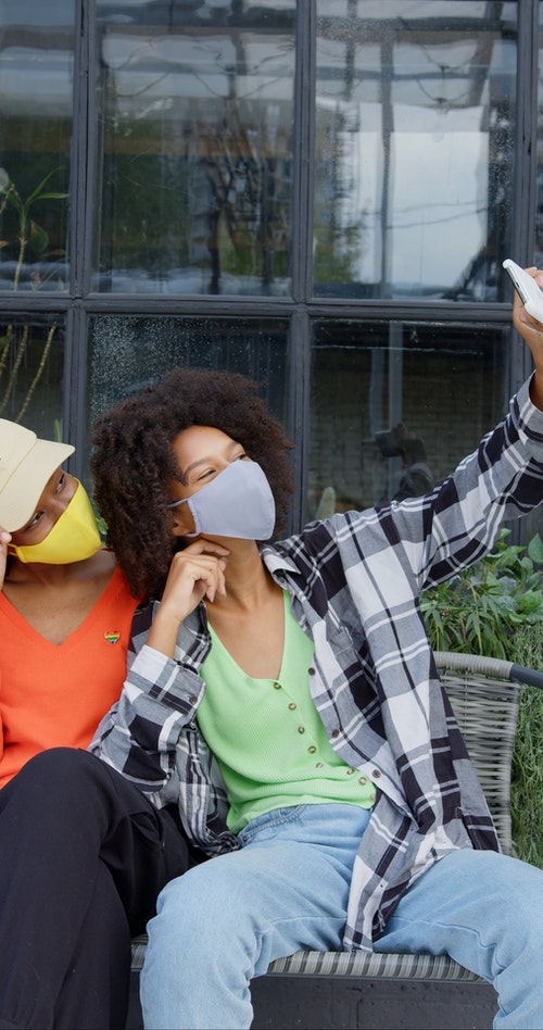 一起拍照的女人 · 免费素材视频