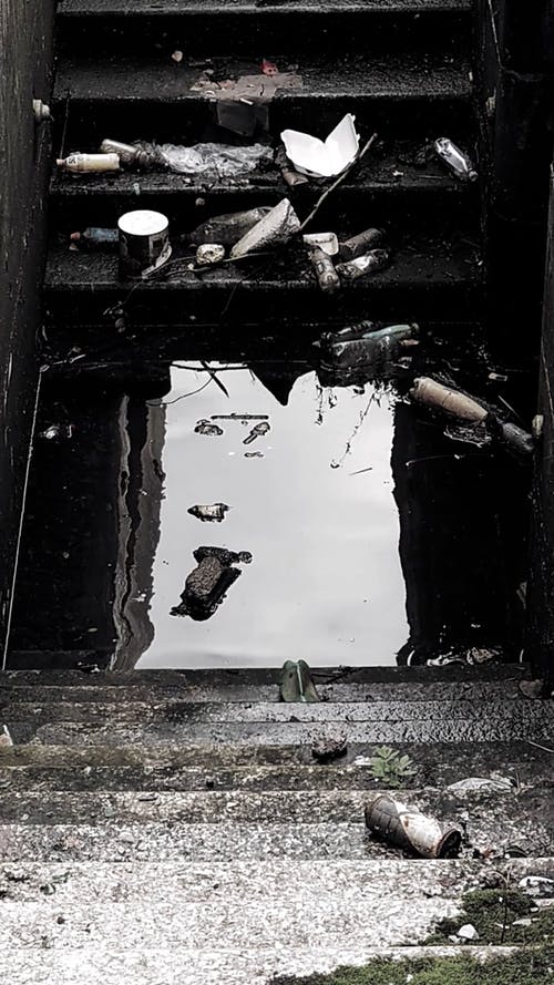 有关单色, 垂直视频, 垃圾的免费素材视频