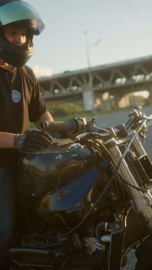 有关人,垂直视频,大自行车的免费素材视频