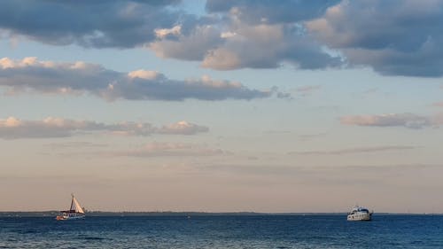 有关喜怒无常的天空, 天空, 宁静的免费素材视频