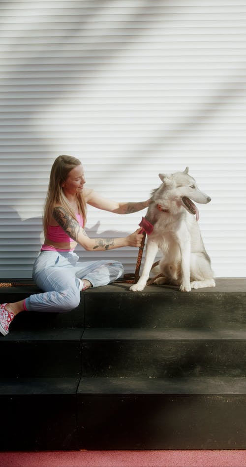 有关刷牙, 垂直视频, 女人的免费素材视频