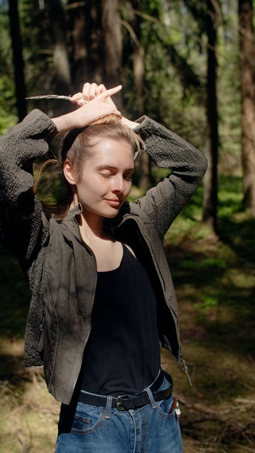 有关人,修理头发,勘探的免费素材视频