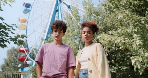 有关一对, 低角度拍摄, 公园的免费素材视频