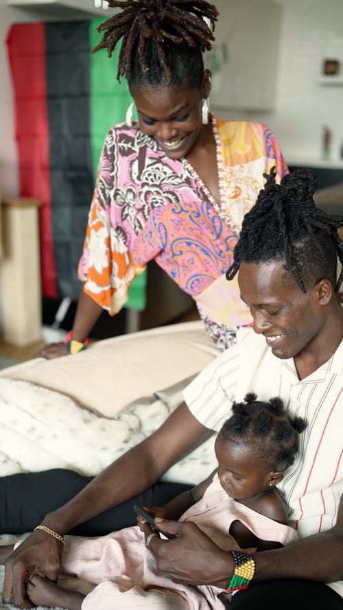 有关dreadlock, 一对, 一小群人的免费素材视频