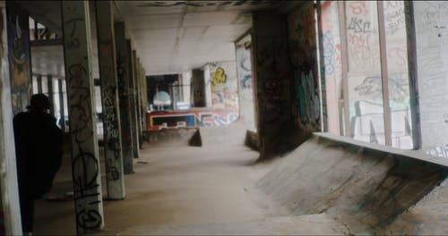 有关涂鸦, 废弃的建筑, 把戏的免费素材视频