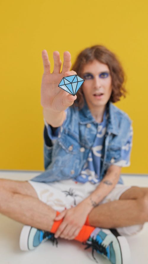 有关人, 咬, 地板的免费素材视频