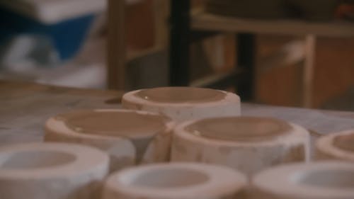模具上的液体粘土 · 免费素材视频