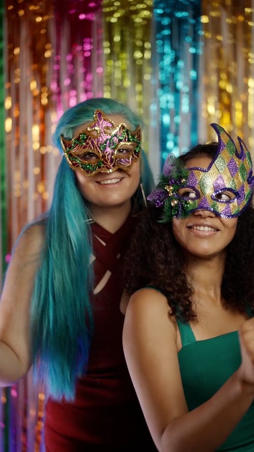 有关化装舞会, 垂直视频, 微笑的免费素材视频