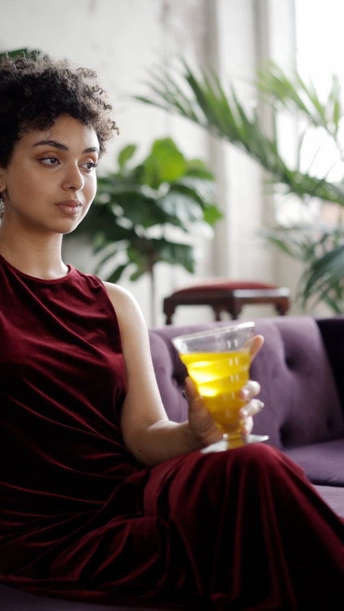 有关人,喝,坐的免费素材视频