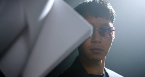 有关人, 光, 墨镜的免费素材视频