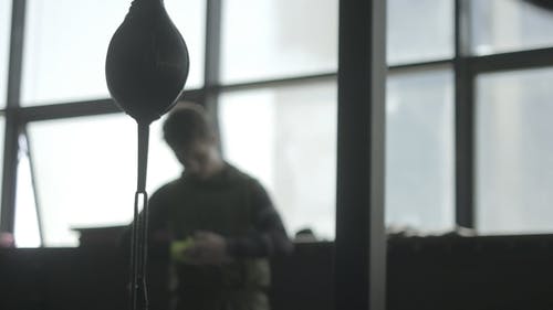 有关人, 健身房, 吊袋的免费素材视频