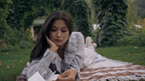 有关嗜好, 垂直视频, 女人的免费素材视频