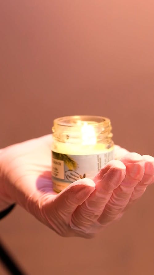 有关人的手, 光, 关闭的免费素材视频