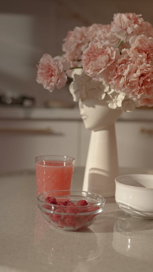 有关人, 喝, 垂直视频的免费素材视频