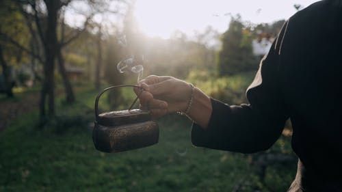 有关太阳眩光, 抽烟, 握住的免费素材视频